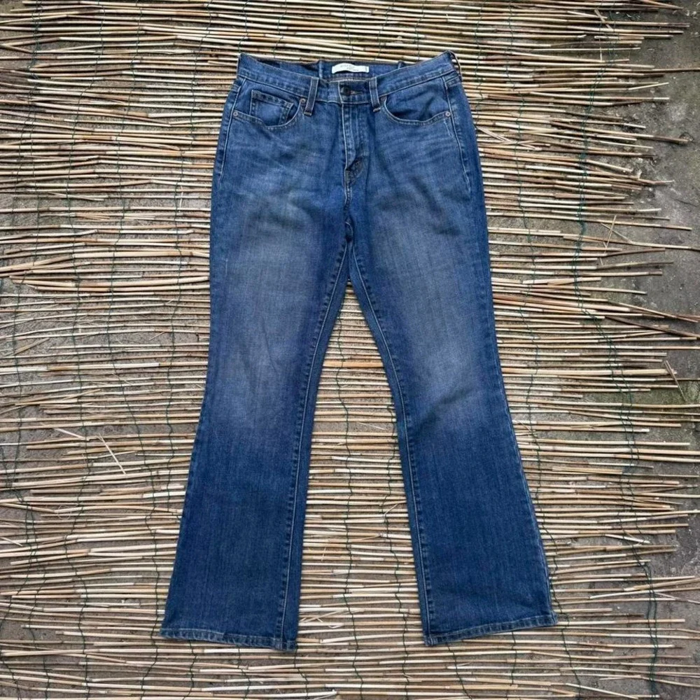 Levi's Women's 515 boot cut‎ jeans size 10M